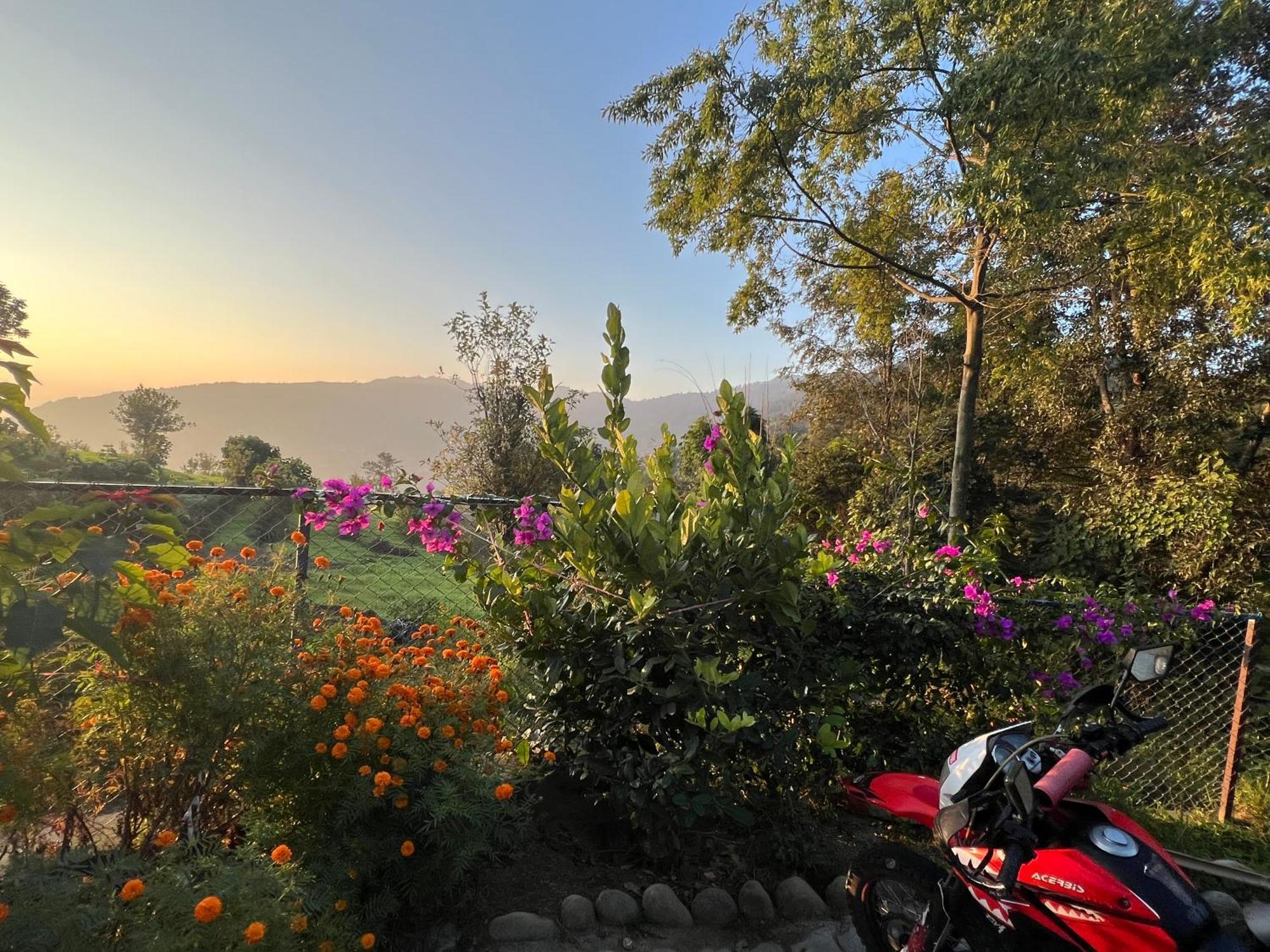 Hotel Village View Nagarkot Zewnętrze zdjęcie
